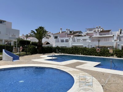 Casa Blanco: Duplex in Vera Playa, Almería