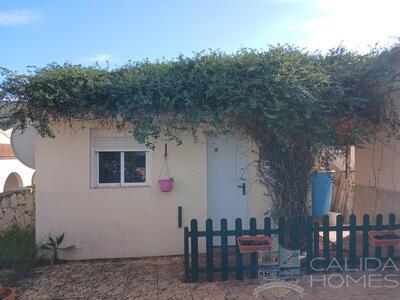 Casa Castilla: Resale Villa in Arboleas, Almería