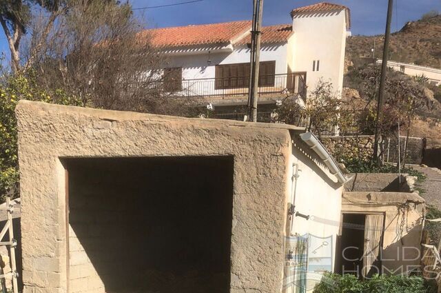 Casa Cave: Detached Character House for Sale in Albox, Almería