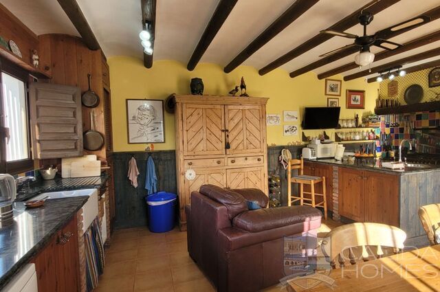 Casa Cave: Detached Character House for Sale in Albox, Almería