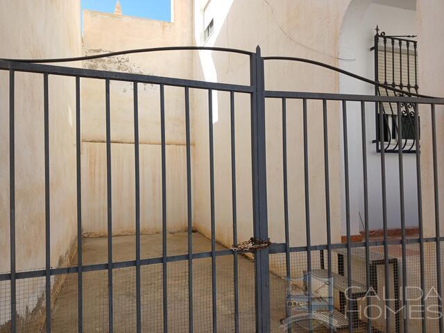 Casa Centro : Village or Town House for Sale in Arboleas, Almería