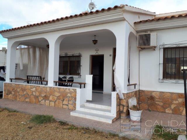 Casa Dovecote: Resale Villa for Sale in Palomares, Almería