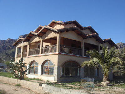 Casa Fabulousa: Resale Villa in Pulpi, Almería