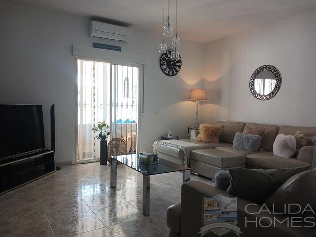 Casa Norte : Resale Villa for Sale in Arboleas, Almería