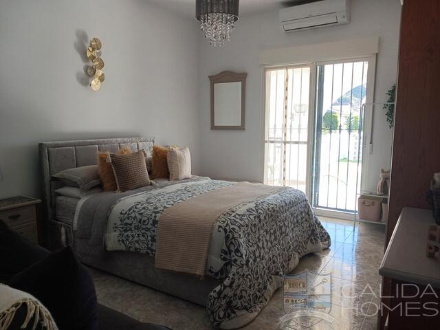 Casa Norte : Resale Villa for Sale in Arboleas, Almería