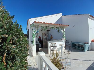 Casa Norte : Resale Villa in Arboleas, Almería