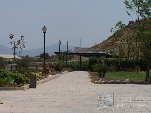 Casa Rustica: Resale Villa for Sale in Antas, Almería