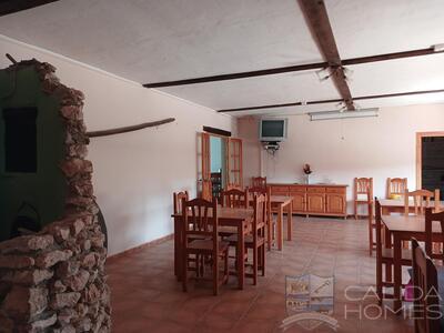 Casa Suzie : Resale Villa in Arboleas, Almería