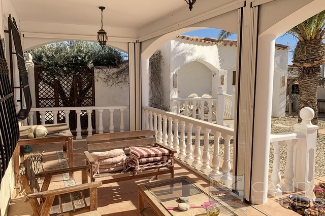 Casa Vista Magnifica: Resale Villa for Sale in Arboleas, Almería