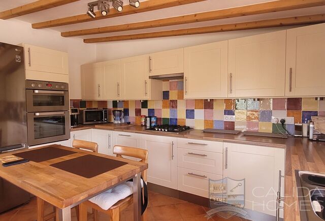 Cortijo Taberno: Detached Character House for Sale in Taberno, Almería