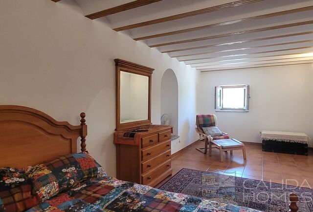 Cortijo Taberno: Detached Character House for Sale in Taberno, Almería