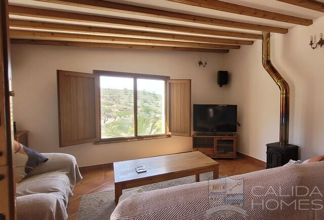 Cortijo Taberno: Detached Character House for Sale in Taberno, Almería