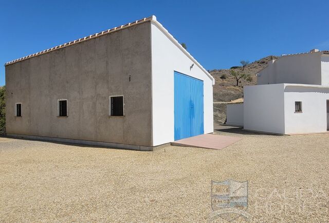 Cortijo Taberno: Detached Character House for Sale in Taberno, Almería