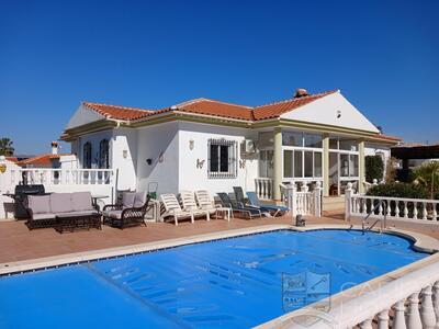 Villa Anthony : Resale Villa in Arboleas, Almería