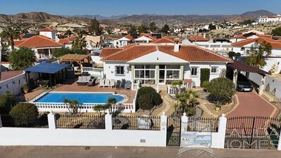 Villa Anthony : Resale Villa in Arboleas, Almería