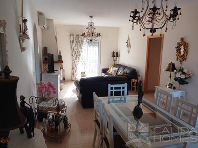 Villa Bella : Resale Villa in Arboleas, Almería