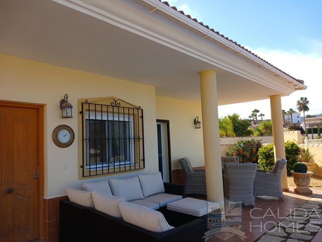 Villa Bella : Resale Villa for Sale in Arboleas, Almería