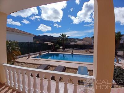 Villa Charm: Resale Villa in Arboleas, Almería