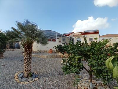 Villa Coral: Resale Villa in Arboleas, Almería