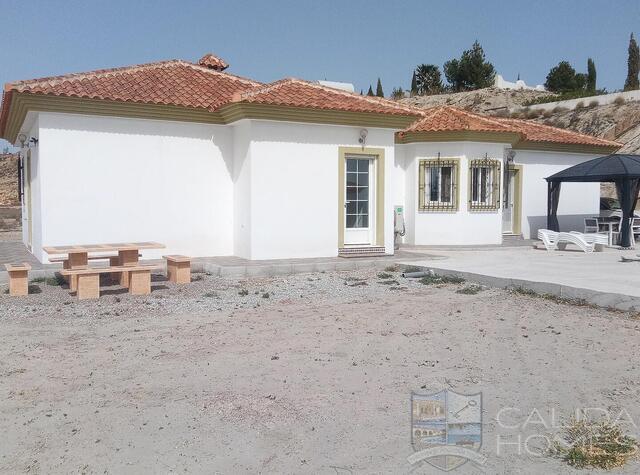 Villa Cupid: Resale Villa for Sale in Albox, Almería