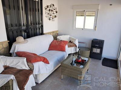 Villa Delfin: Resale Villa in Arboleas, Almería