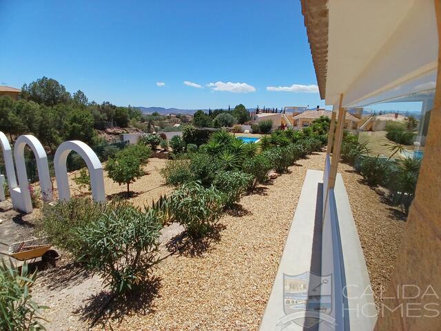 Villa Enchantment : Resale Villa for Sale in Albox, Almería