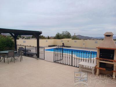 Villa Estrellas: Resale Villa in Albox, Almería