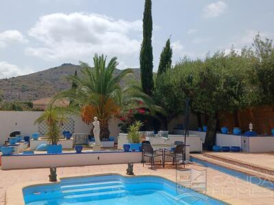 Villa Grecia : Resale Villa in Arboleas, Almería