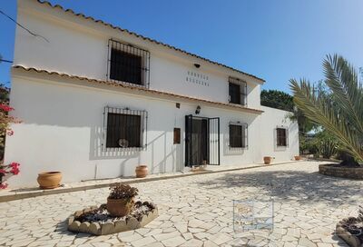 Casa Guapa: Detached Character House in Albox, Almería