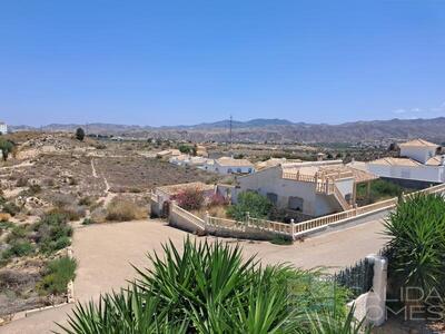 Villa Lily: Resale Villa in Arboleas, Almería