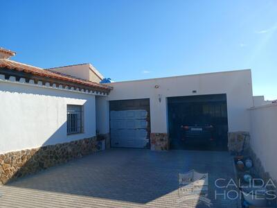 Villa Lotus : Resale Villa in Arboleas, Almería