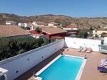 VILLA LUXO: Resale Villa in Arboleas, Almería