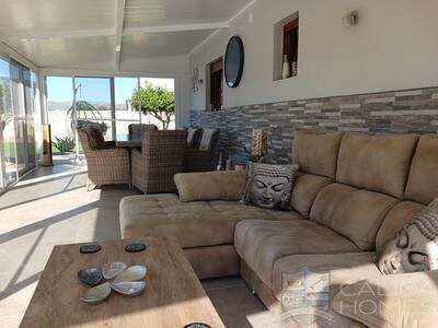 Villa Maisie : Resale Villa in Arboleas, Almería