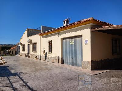 Villa Maisie : Resale Villa in Arboleas, Almería