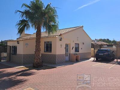 Villa Marigold: Resale Villa in Arboleas, Almería