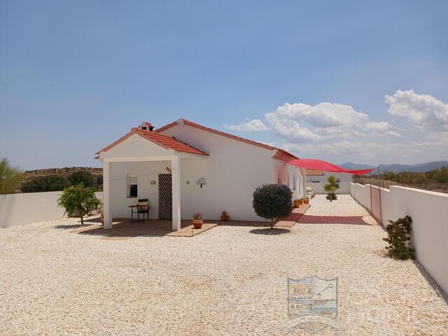 Villa Perfecta : Resale Villa for Sale in Partaloa, Almería