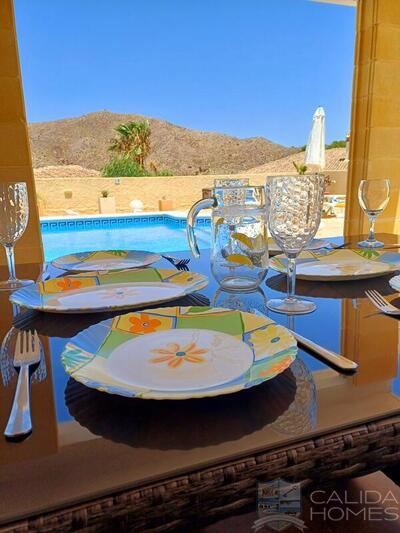 Villa Rumba: Resale Villa in Arboleas, Almería