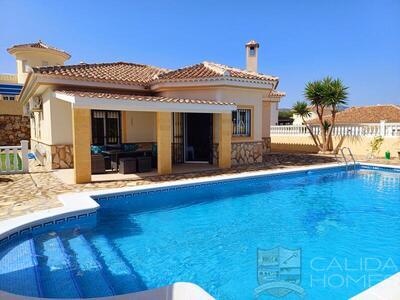 Villa Rumba: Resale Villa in Arboleas, Almería