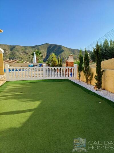 Villa Rumba: Resale Villa in Arboleas, Almería