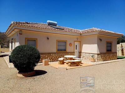 Villa Rumba: Resale Villa in Arboleas, Almería