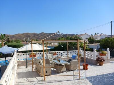 Villa Salsa: Resale Villa in Arboleas, Almería