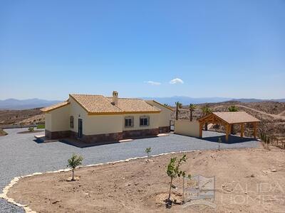 Villa Seclusion: Resale Villa in Las Pocicas, Almería