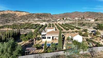 Villa Suprema: Resale Villa in Albox, Almería