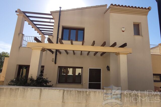 Villa Willmas : Resale Villa for Sale in Sorbas, Almería