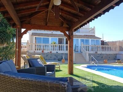 Villa Xanadu: Resale Villa in Albox, Almería