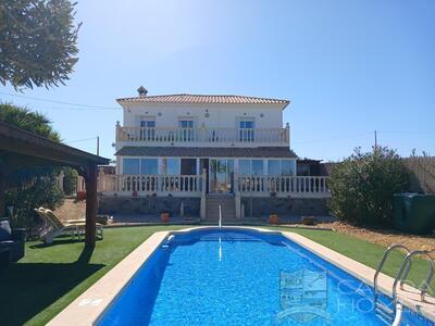 Villa Xanadu: Resale Villa in Albox, Almería